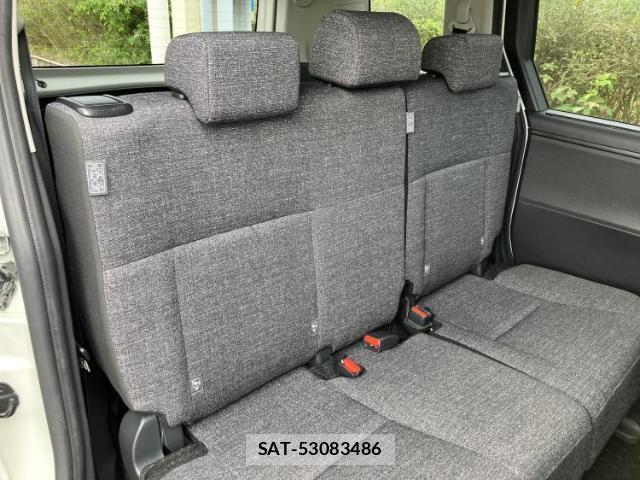 Toyota SIENTA 2023-06 8546164-4