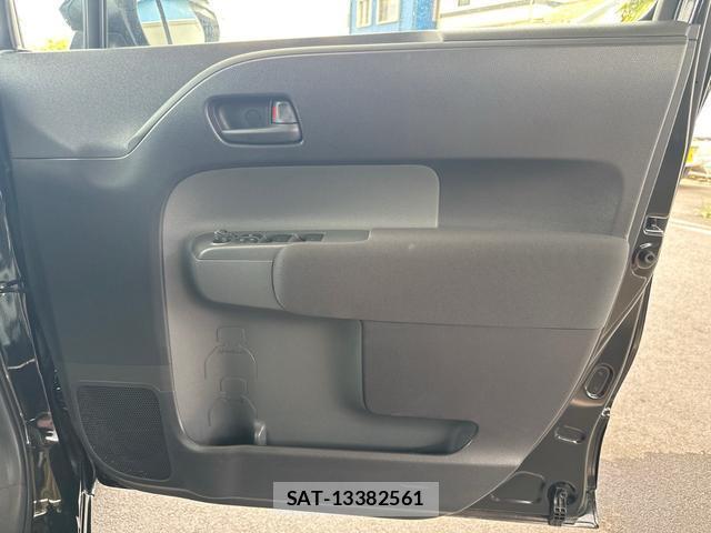Toyota SIENTA 2023-05 8546177-18