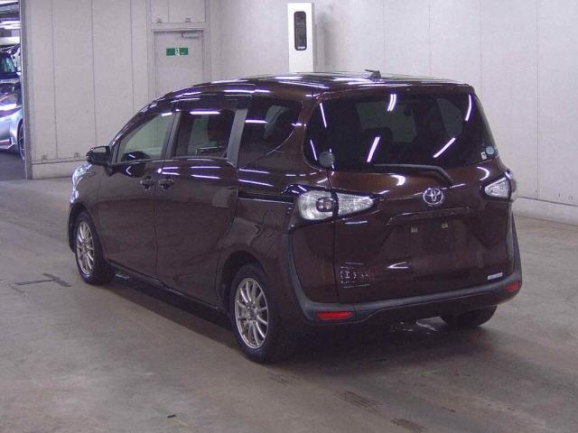 Toyota SIENTA 2016-12 8546415-1