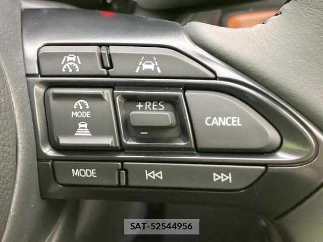 Toyota SIENTA 2026-05 8546815-12