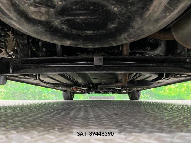 Toyota SIENTA 2017-10 8546859-18