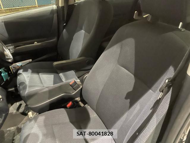 Toyota SIENTA 2015-10 8547439-10