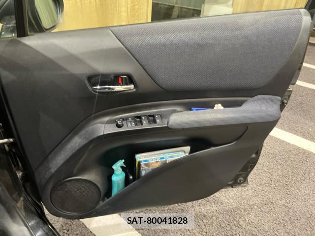 Toyota SIENTA 2015-10 8547439-18