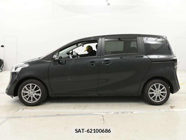 Toyota SIENTA 2021-06 8547838-9