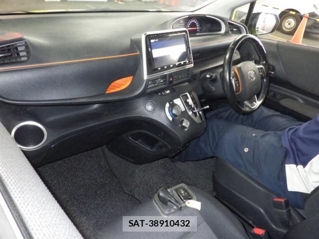 Toyota SIENTA 2019-12 8548271-2