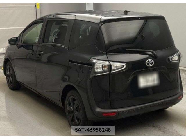 Toyota SIENTA 2022-06 8548272-1