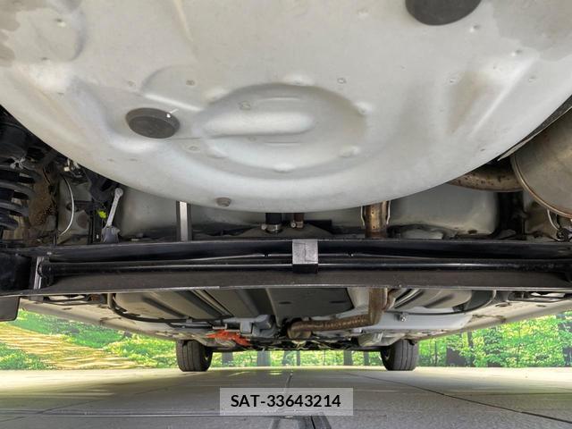 Toyota SIENTA 2018-10 8549009-18