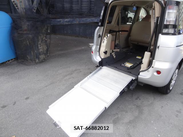 Toyota SIENTA 2013-05 8549725-12