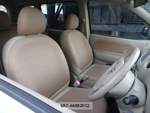 Toyota SIENTA 2013-05 8549725-9