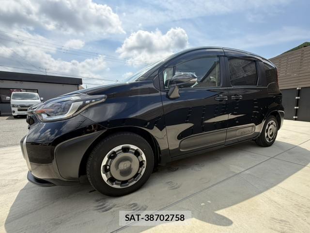 Toyota SIENTA 2022-10 8550031-12