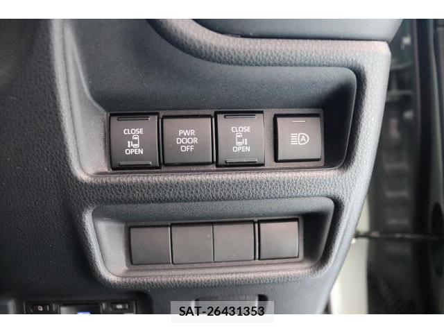 Toyota SIENTA 2022-11 8550996-16