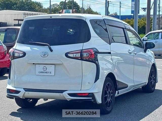 Toyota SIENTA 2018-11 8551088-1