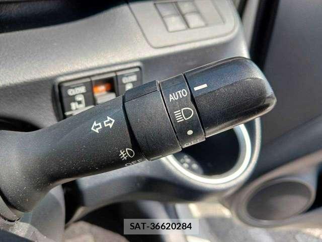 Toyota SIENTA 2018-11 8551088-14