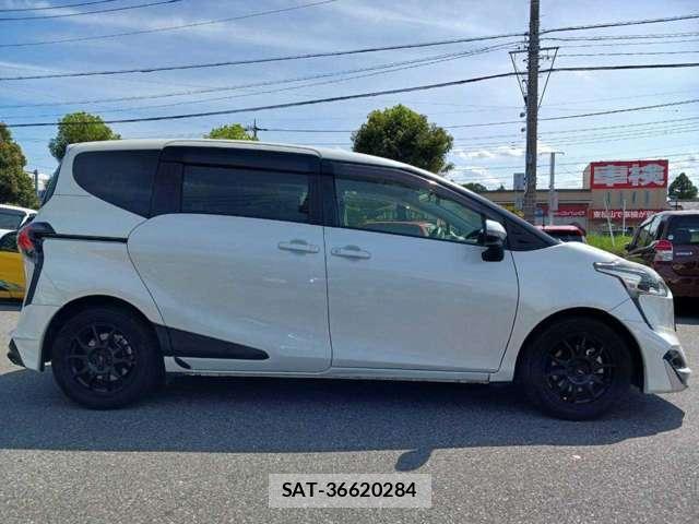 Toyota SIENTA 2018-11 8551088-2