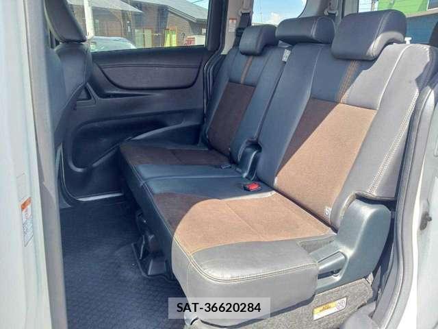 Toyota SIENTA 2018-11 8551088-7