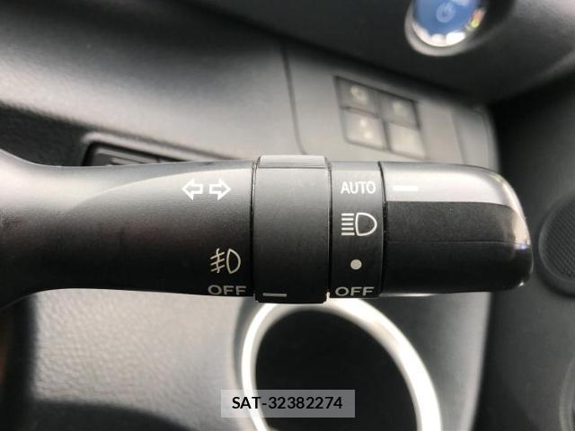 Toyota SIENTA 2019-08 8551234-15