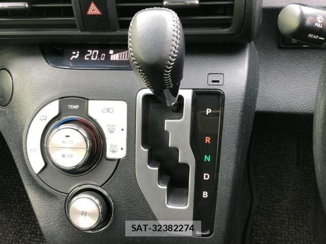 Toyota SIENTA 2019-08 8551234-17