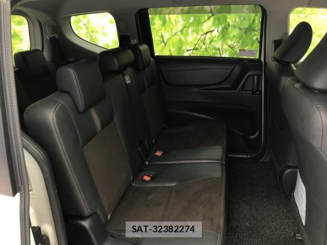 Toyota SIENTA 2019-08 8551234-4