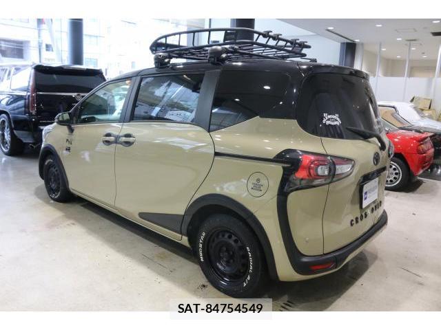 Toyota SIENTA 2019-09 8551423-11
