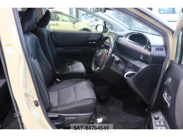 Toyota SIENTA 2019-09 8551423-5
