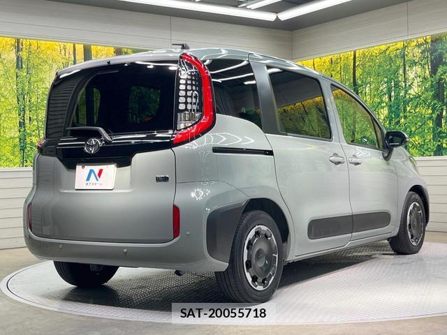 Toyota SIENTA 2022-12 8551687-16
