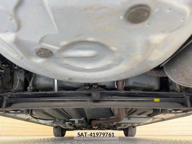 Toyota SIENTA 2015-09 8551700-18