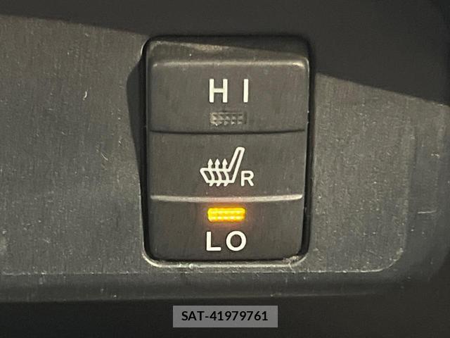 Toyota SIENTA 2015-09 8551700-6