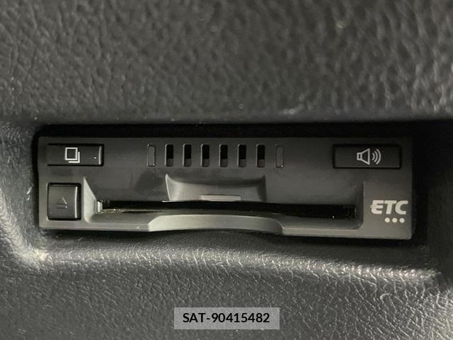 Toyota SIENTA 2017-10 8551754-5