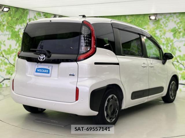 Toyota SIENTA 2023-02 8552342-2