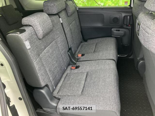 Toyota SIENTA 2023-02 8552342-4