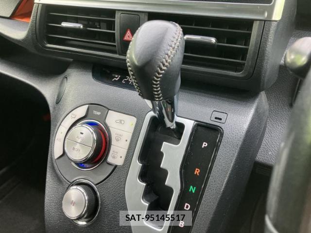 Toyota SIENTA 2019-03 8552405-17