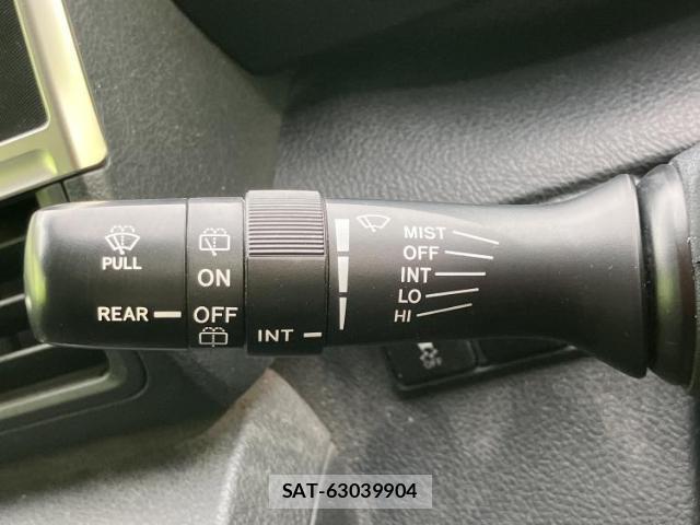 Toyota SIENTA 2021-10 8552597-15