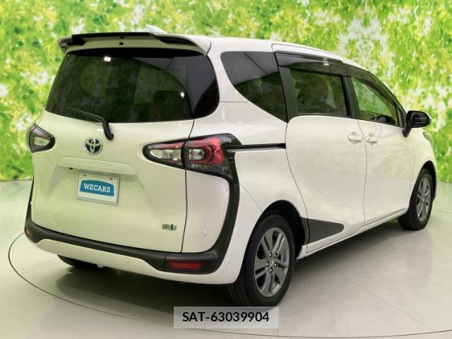 Toyota SIENTA 2021-10 8552597-2