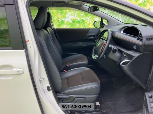 Toyota SIENTA 2021-10 8552597-3