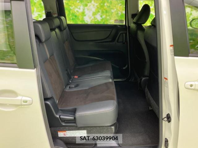 Toyota SIENTA 2021-10 8552597-4