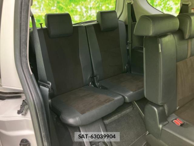 Toyota SIENTA 2021-10 8552597-5