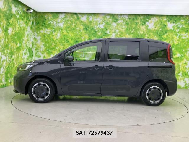 Toyota SIENTA 2025-11 8552644-1