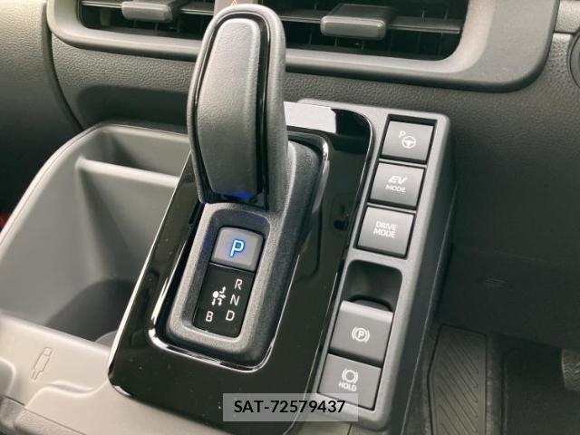 Toyota SIENTA 2025-11 8552644-17