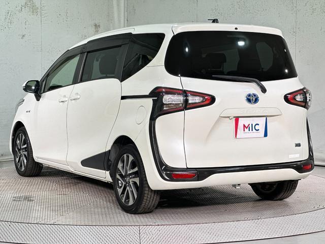 Toyota SIENTA 2015-11 8552792-16