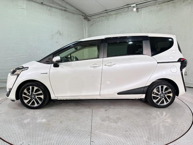 Toyota SIENTA 2015-11 8552792-17
