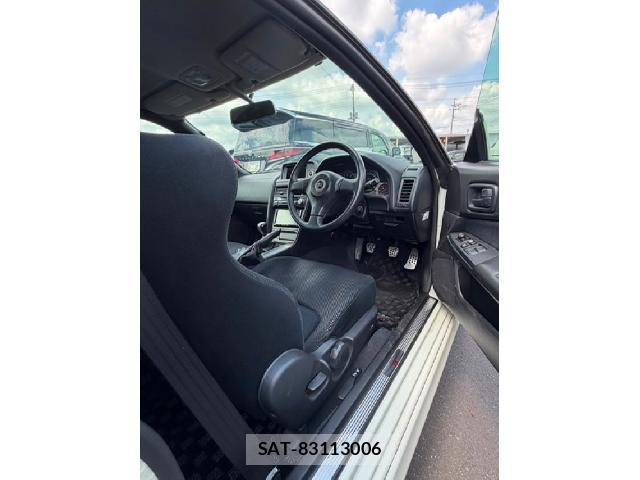 Nissan SKYLINE 2002-04 8547945-5