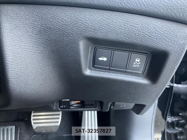 Nissan SKYLINE 2019-09 8547996-12