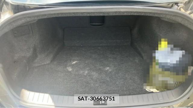 Nissan SKYLINE 2017-10 8550371-17