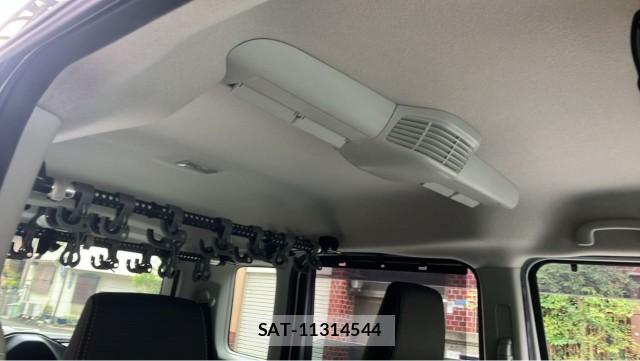 Suzuki SPACIA 2022-03 8550241-15