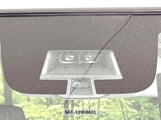 Suzuki SPACIA 2013-10 8551396-4