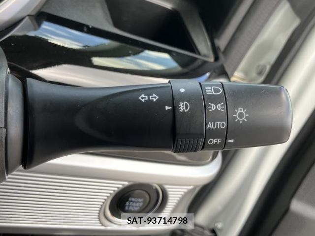 Suzuki SPACIA 2018-06 8552696-13