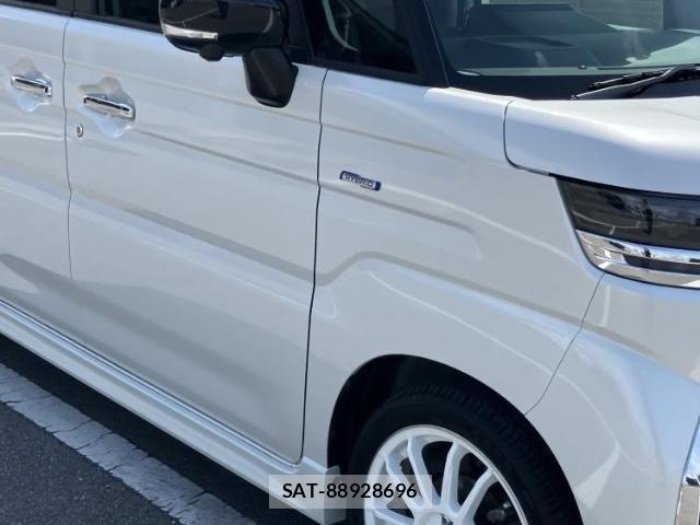 Suzuki SPACIA 2025-08 8552698-3