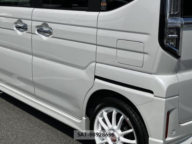 Suzuki SPACIA 2025-08 8552698-6