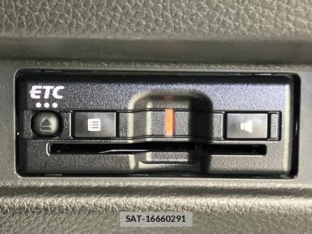 Suzuki SPACIA 2023-08 8552219-13