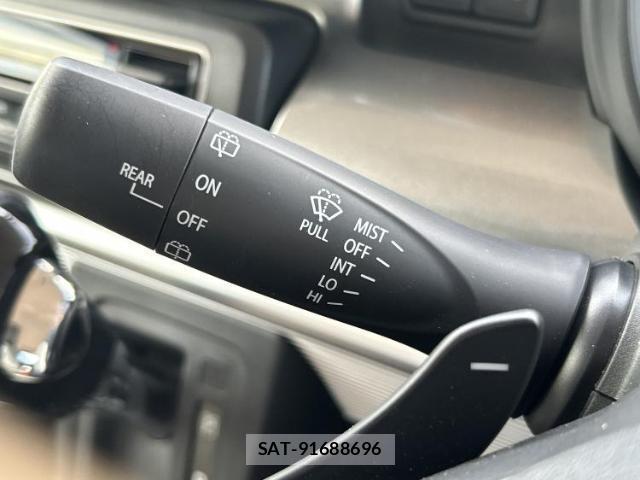 Suzuki SPACIA 2019-10 8552369-16